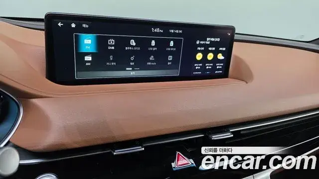 Genesis Electrified G80 2023 — Photo 17/20