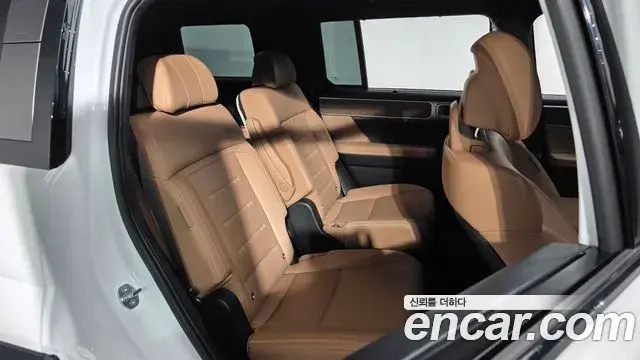 Hyundai Santa Fe 2024 — Фото 11/20
