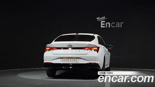 Hyundai Avante 2022 — Photo 4/20