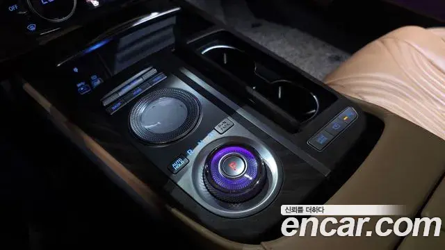 Genesis Electrified G80 2021 — Photo 7/20