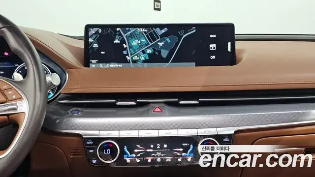 Genesis Electrified G80 2022 — Photo 14/20