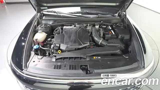 Hyundai Grandeur 2023 — Photo 6/20