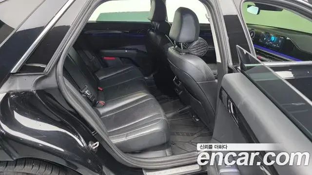 Hyundai Grandeur 2023 — Photo 12/20