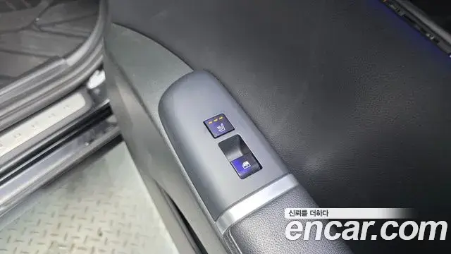 Hyundai Grandeur 2023 — Photo 19/20