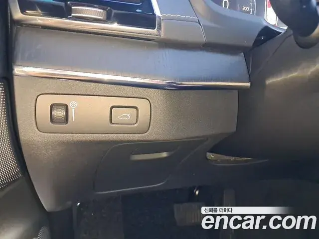 Volvo XC90 2022 — Photo 18/20