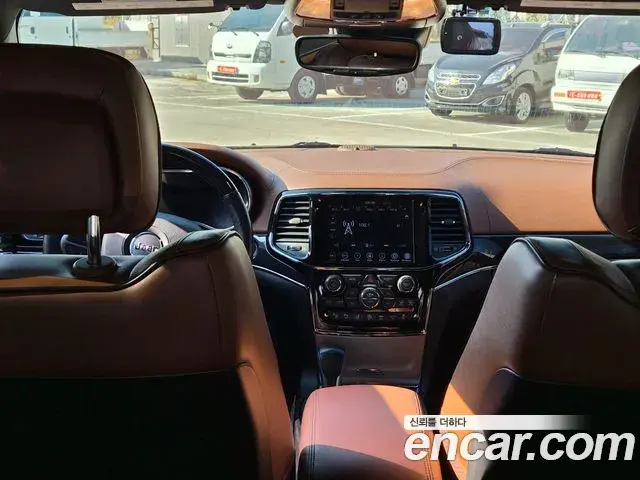 Jeep Grand Cherokee 2020 — Photo 6/20