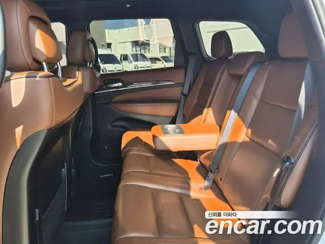 Jeep Grand Cherokee 2020 — Photo 9/20