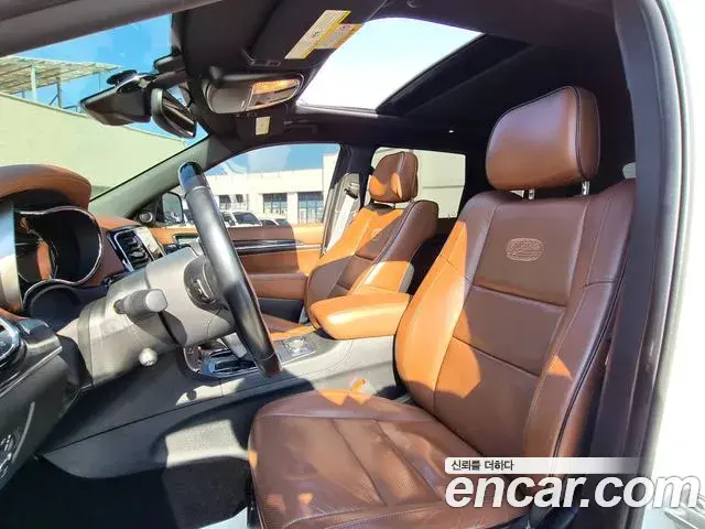 Jeep Grand Cherokee 2020 — Photo 11/20