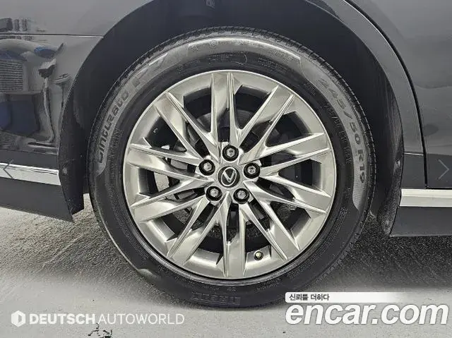 Lexus LS500 2020 — Photo 4/20
