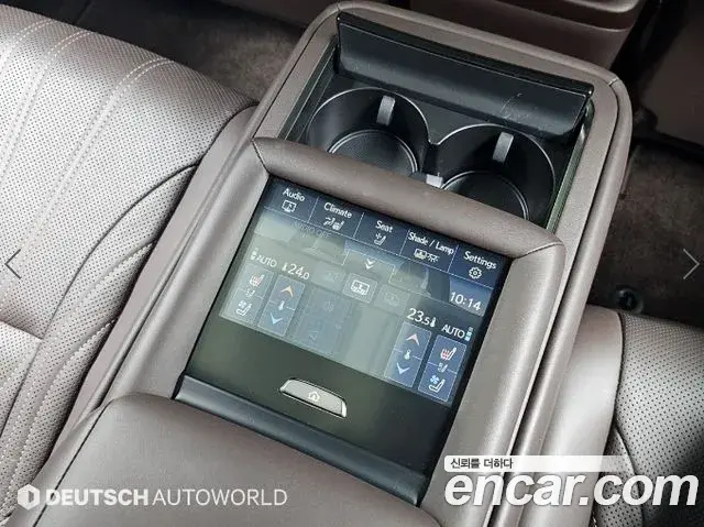 Lexus LS500 2020 — Photo 16/20