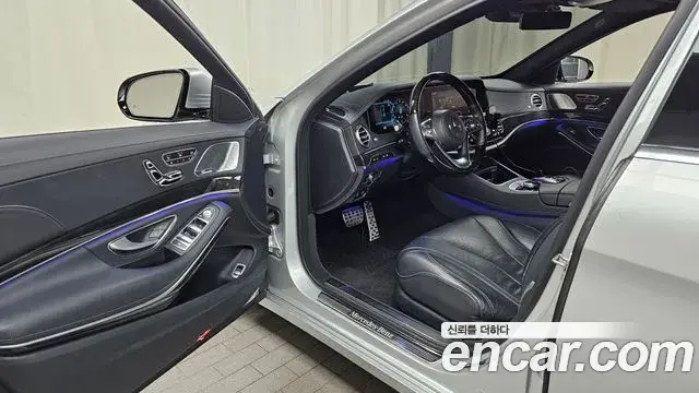 Mercedes-Benz S-Class 2019 — Photo 10/20