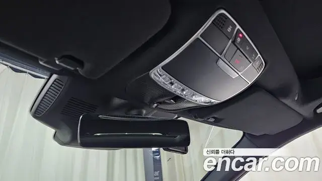 Mercedes-Benz S-Class 2019 — Photo 19/20
