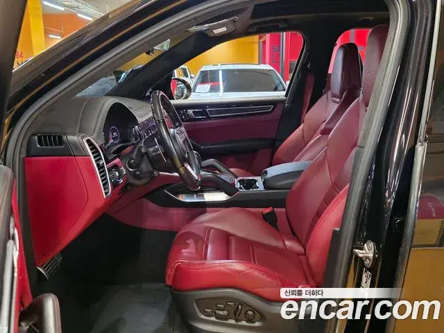 Porsche Cayenne 2022 — Şəkil 8/20