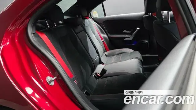 Mercedes-Benz A-Class 2024 — Photo 12/20