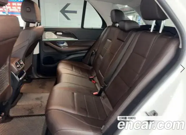 Mercedes-Benz GLE-Class 2022 — Фото 10/20