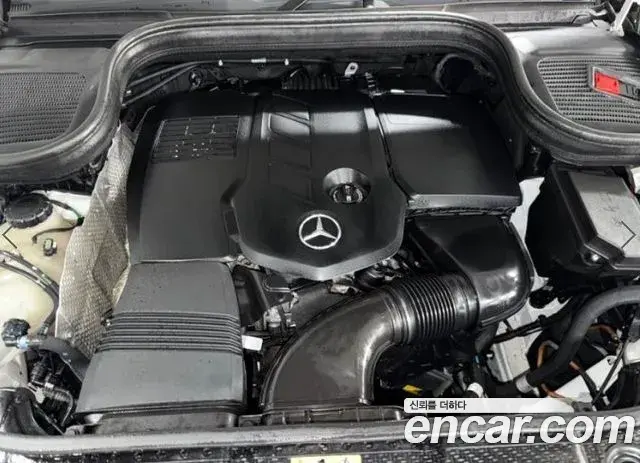 Mercedes-Benz GLE-Class 2022 — Фото 19/20