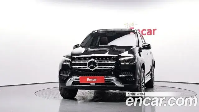 Mercedes-Benz GLE-Class 2024 — Photo 3/20