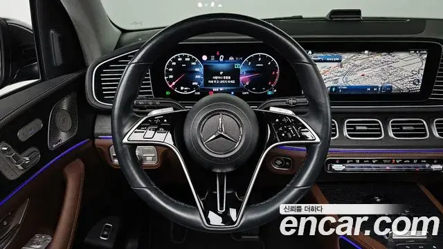 Mercedes-Benz GLE-Class 2024 — Photo 12/20