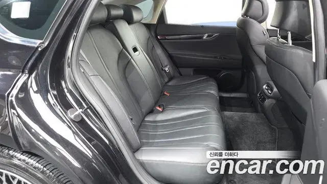 Genesis Electrified G80 2022 — Photo 12/20