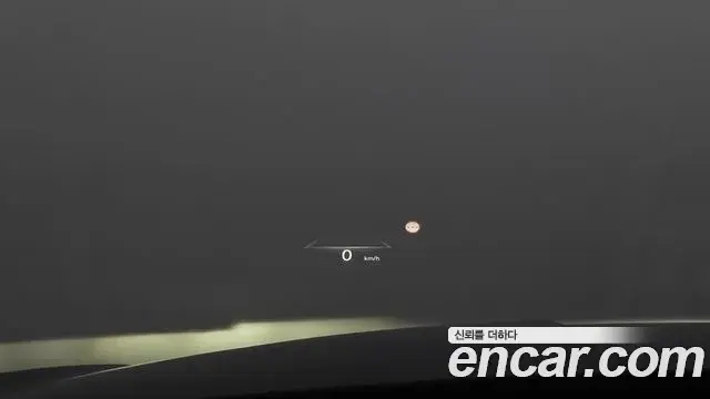 Genesis Electrified G80 2022 — Photo 17/20