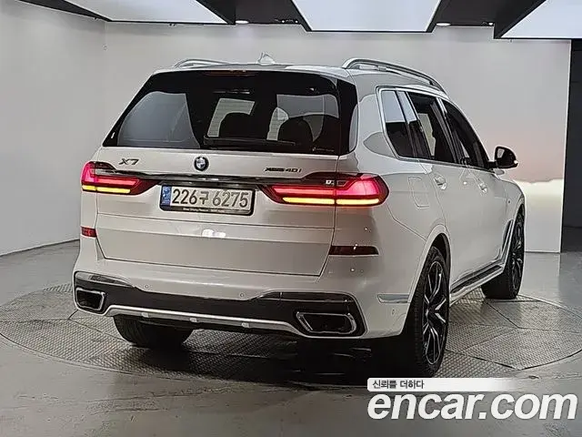 BMW X7 2021 — Photo 3/20