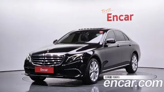 Mercedes-Benz E-Class 2018 — Şəkil 16/20