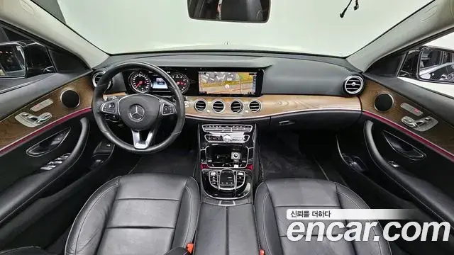 Mercedes-Benz E-Class 2018 — Şəkil 9/20