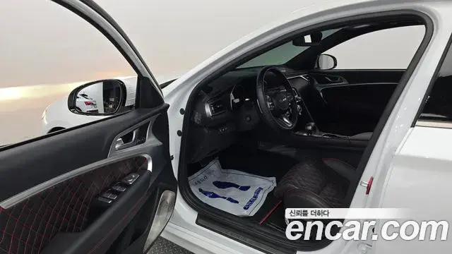 Genesis G70 2021 — Photo 14/20