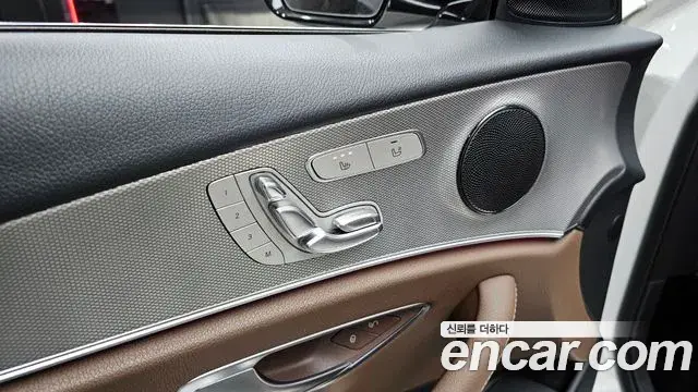 Mercedes-Benz E-Class 2018 — ფოტო 5/20