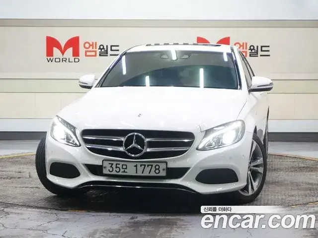 Mercedes-Benz C-Class 2018 — Photo 5/20
