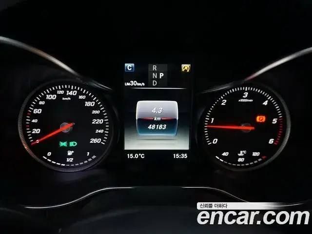 Mercedes-Benz C-Class 2018 — Photo 17/20