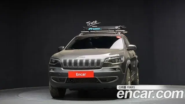 Jeep Cherokee 2020 — Photo 12/20