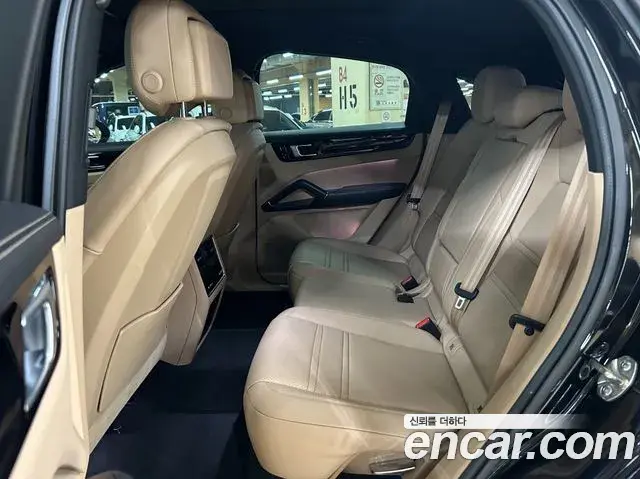 Porsche Cayenne 2021 — Şəkil 10/18