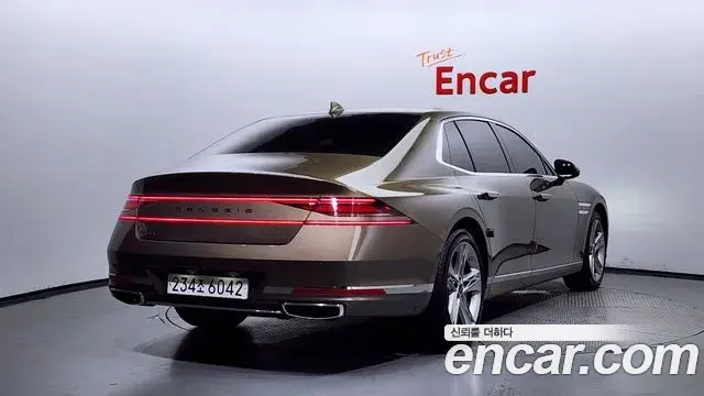 Genesis G90 2022 — ფოტო 10/20