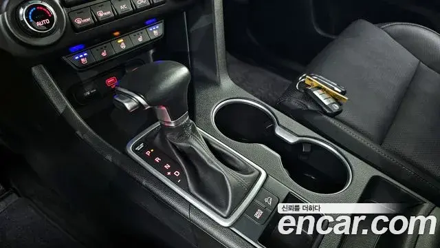 Kia Sportage The Bold 2019 — Şəkil 16/20