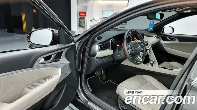 Genesis G70 2022 — Photo 15/20