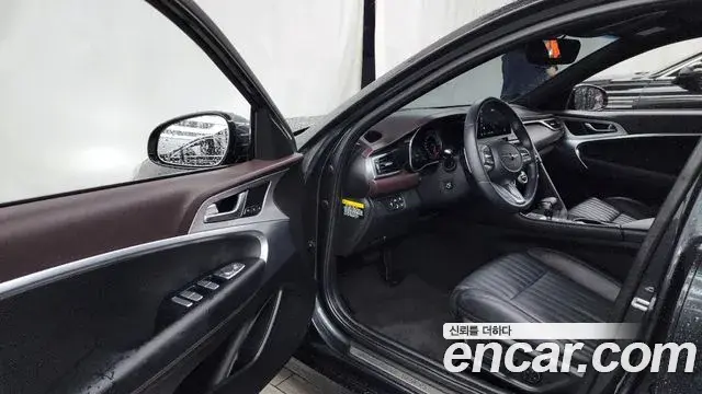 Genesis G70 2020 — ფოტო 13/20