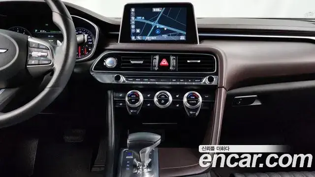 Genesis G70 2020 — ფოტო 20/20