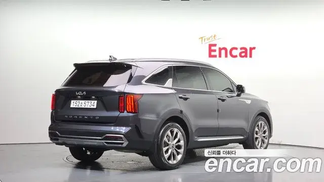 Kia Sorento 2022 — Фото 2/20
