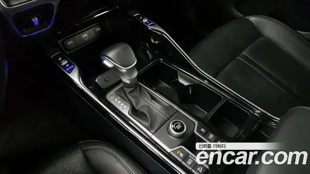 Kia Sorento 2022 — Фото 9/20