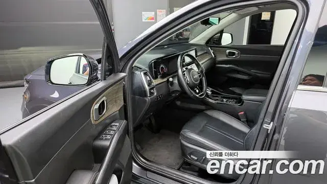 Kia Sorento 2022 — Фото 10/20