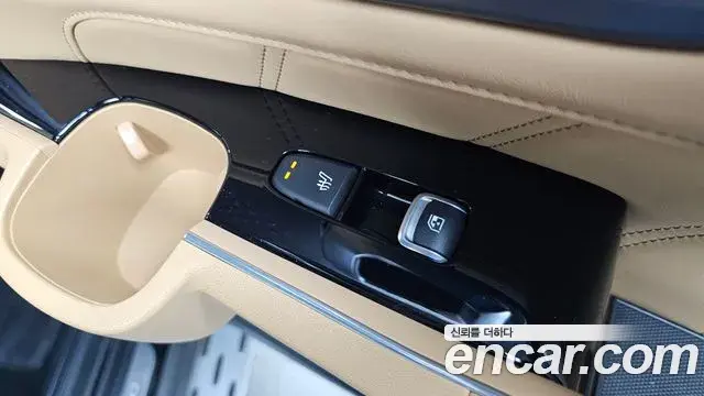 Kia Sorento 2023 — ფოტო 10/20