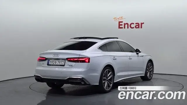Audi A5 2021 — ფოტო 15/20