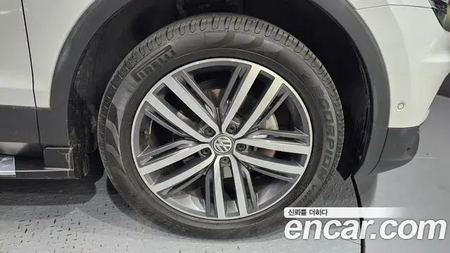 Volkswagen Tiguan Allspace 2020 — Photo 6/20