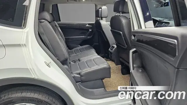 Volkswagen Tiguan Allspace 2020 — Photo 18/20