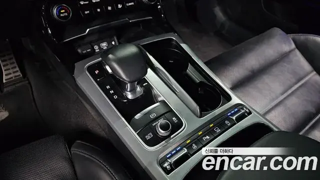 Kia Stinger 2020 — ფოტო 11/20