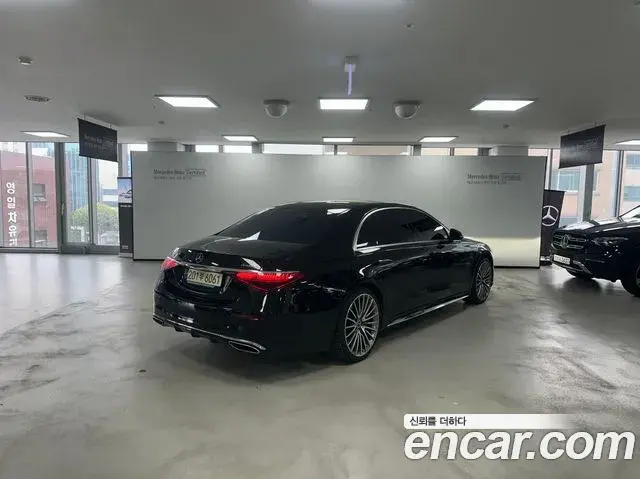 Mercedes-Benz S-Class 2023 — ფოტო 13/17