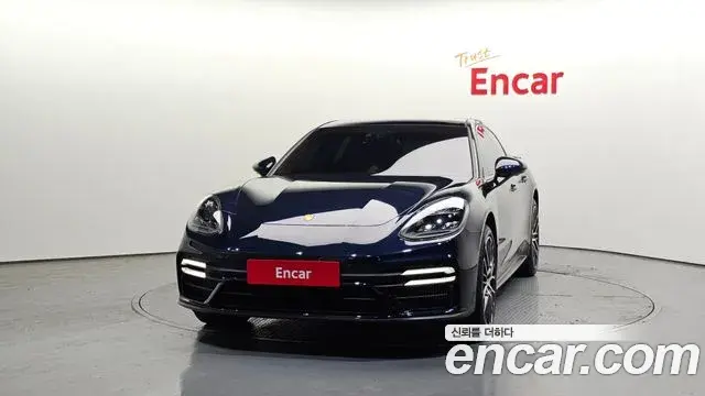 Porsche Panamera 2021 — Фото 3/20