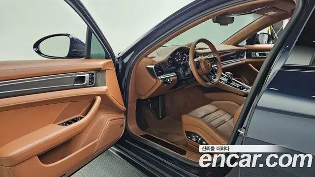 Porsche Panamera 2021 — Фото 10/20
