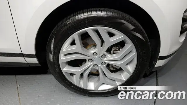 Land Rover Range Rover Evoque 2023 — Şəkil 18/20